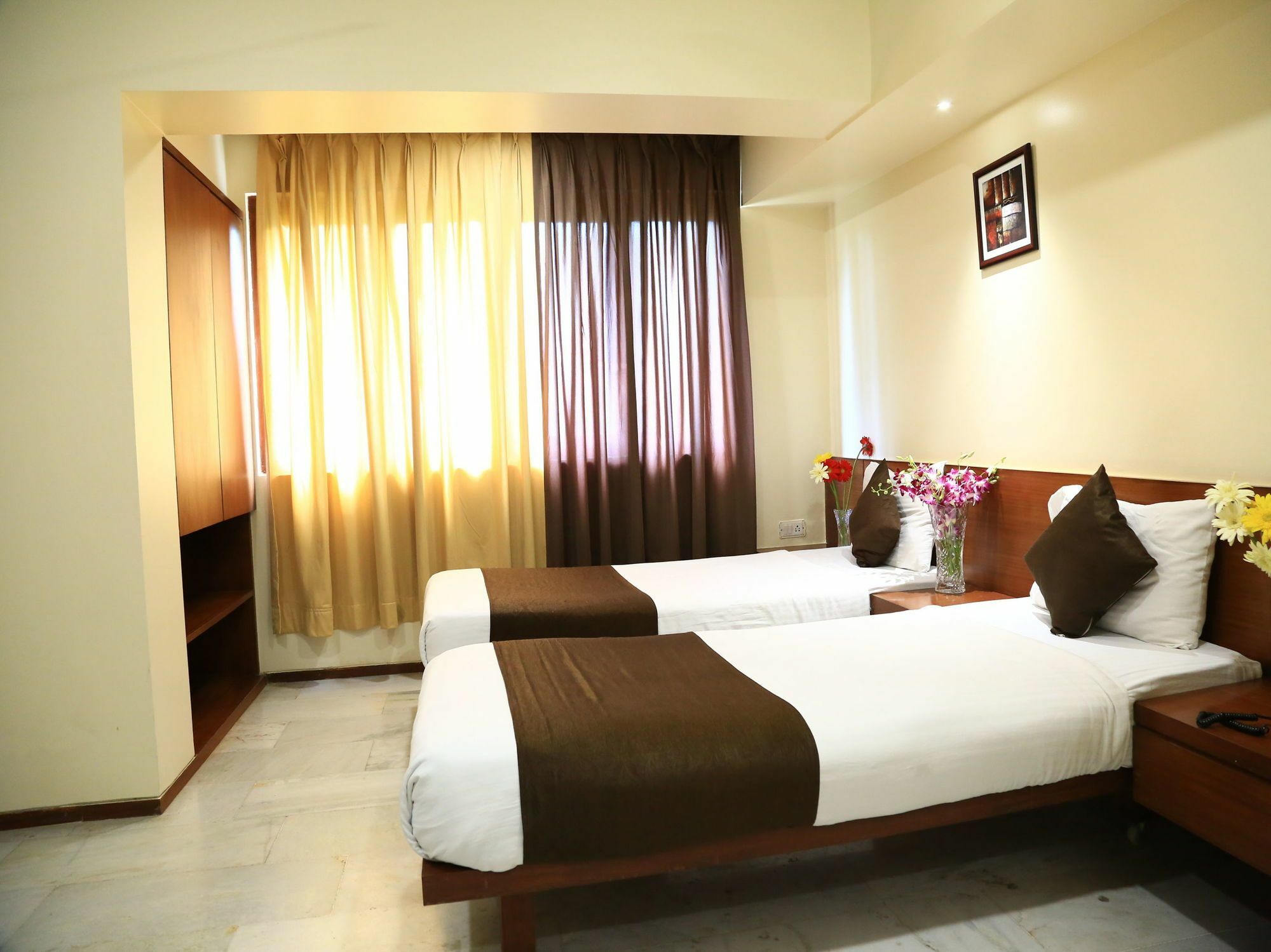 Oyo 13771 Executive Residency Hotell Pune Exteriör bild